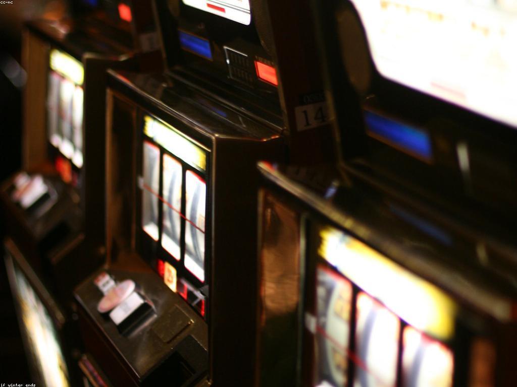 ការយល់ដឹងពីព្រឹត្យការណ៍និងកម្មវិធី Slot